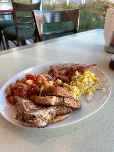 Photo of Deluxe Grill & Café