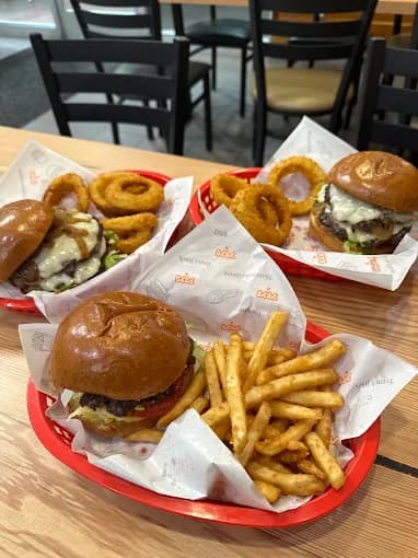 Photo of YoYo Burgers