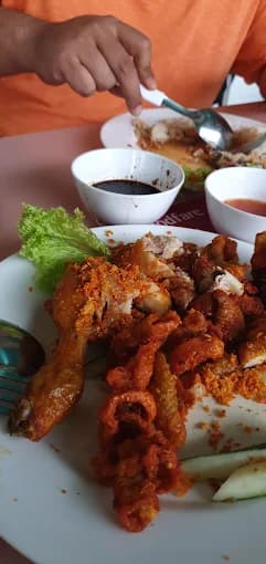 Mat Nor Chicken Rice photo 4