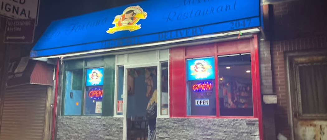 Photo of Crown Fried Chicken & Burgers