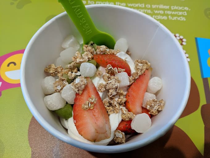 Photo of Menchie's Frozen Yogurt
