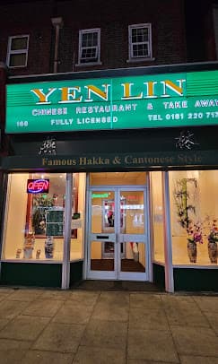 Photo of Yen Lin