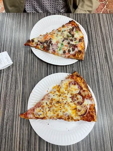 Photo of Seniore's Pizza