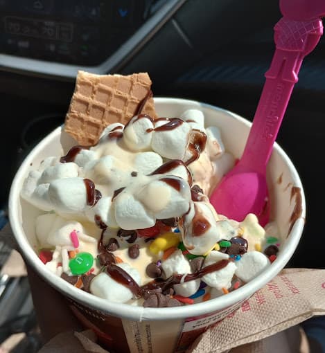 Photo of Menchie's Frozen Yogurt