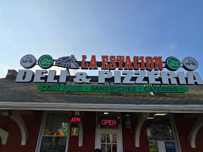 Photo of La Estacion Deli & Pizzeria
