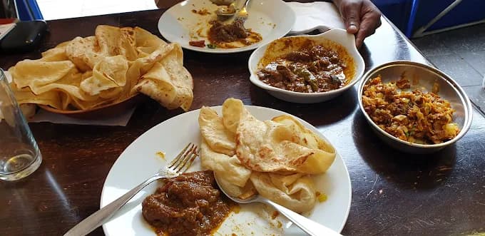 Photo of Mo's