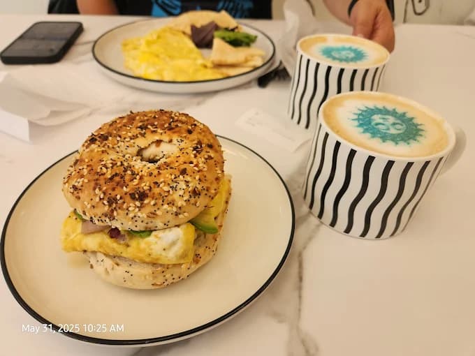 Photo of 2D Café & Eatery
